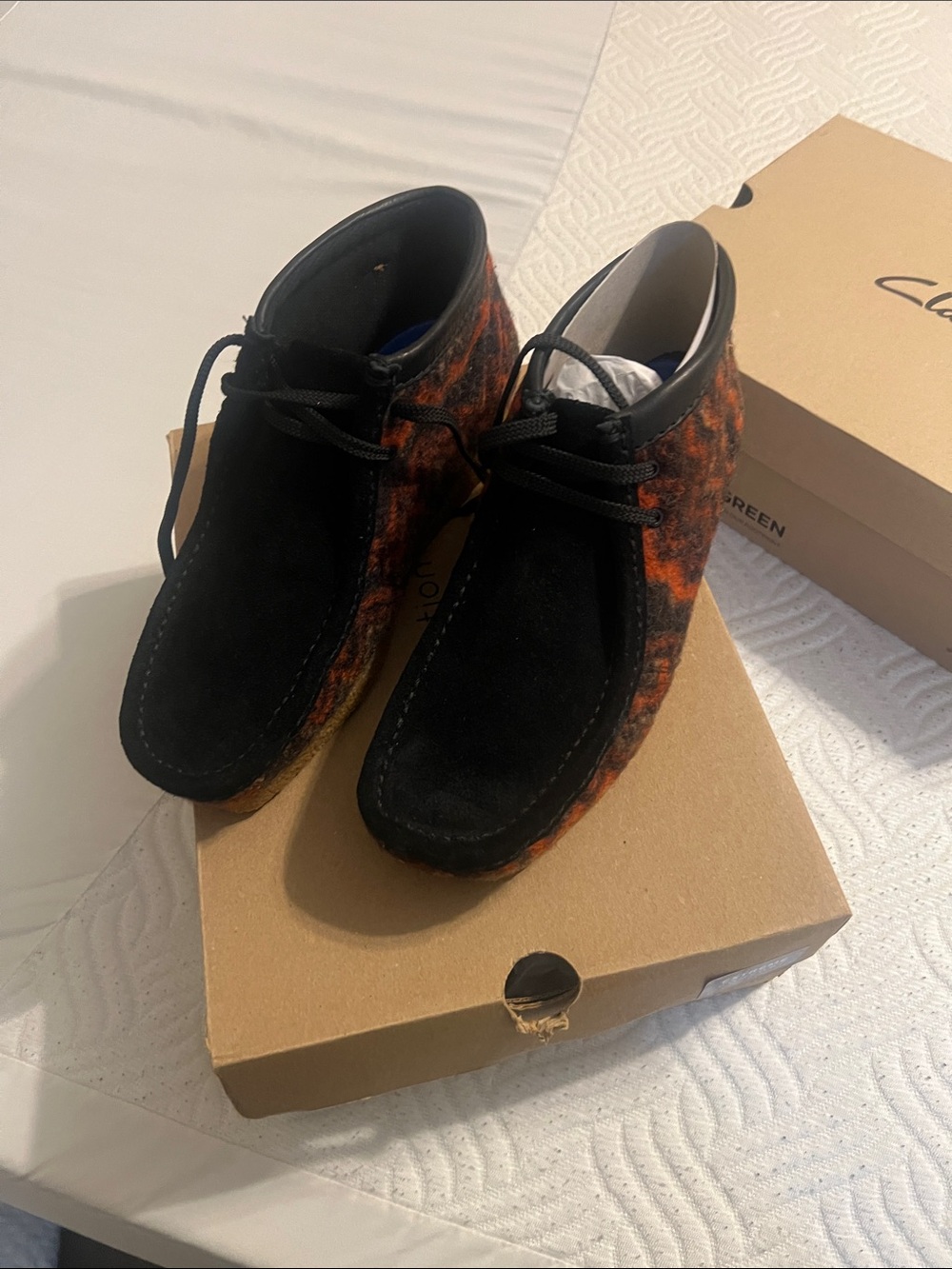 Clarks Men's Black and Orange Patterned Chukka Boots